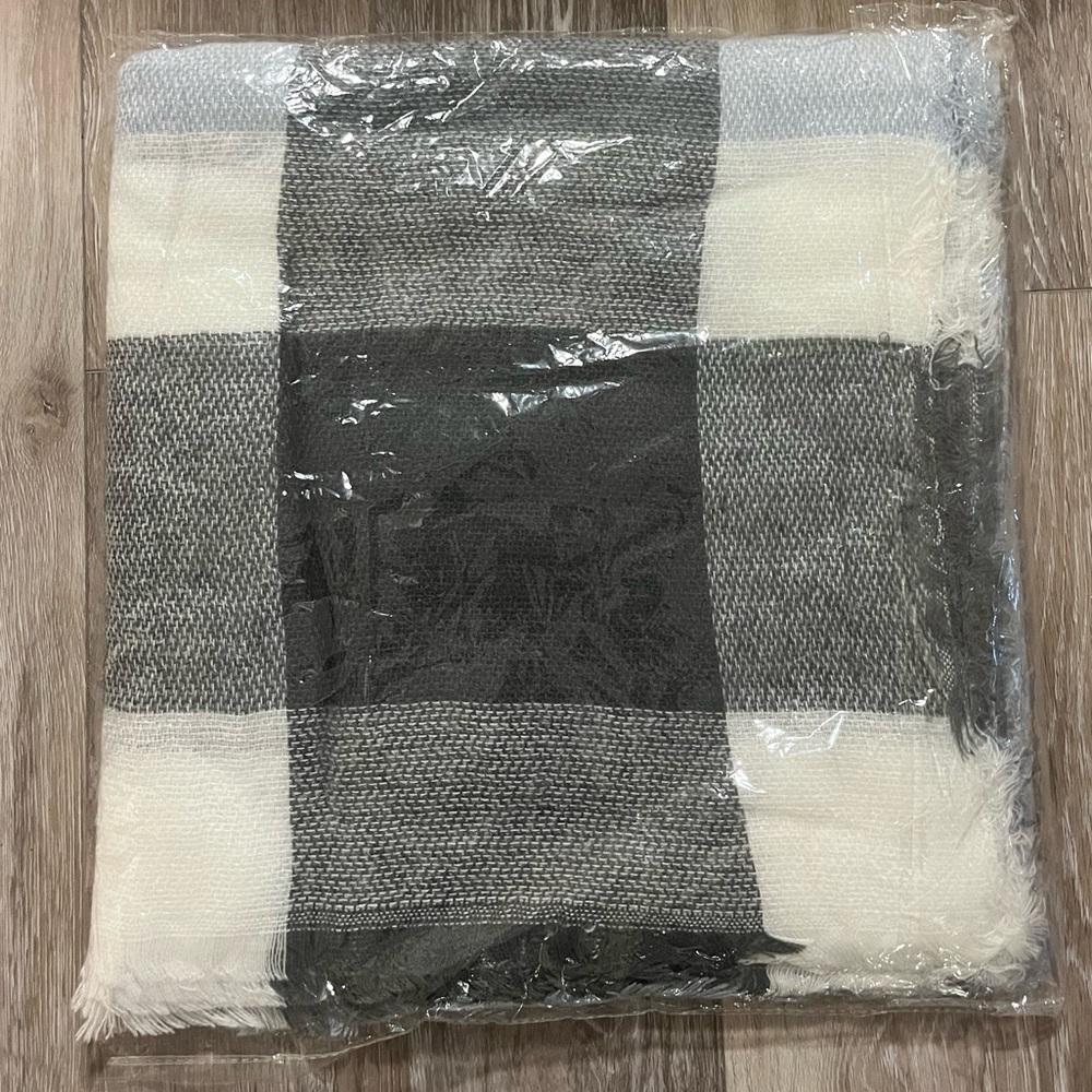 2/$20 Blanket scarf